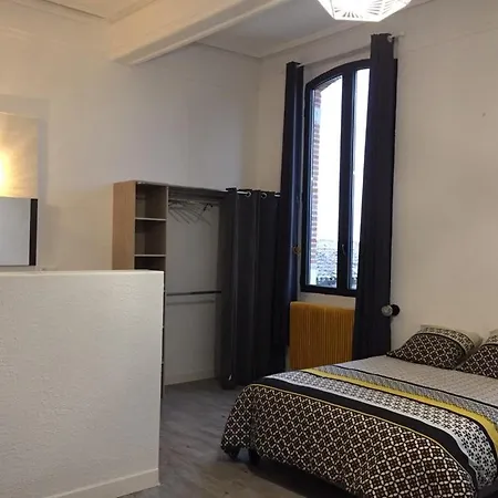 Chateau Fourclins Bed & Breakfast Merville (Haute-Garonne)