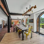 Chateau Fourclins Domaine Privatif 16 Personnes Parc & Bassin Naturel Proche Toulouse Merville (Haute-Garonne)