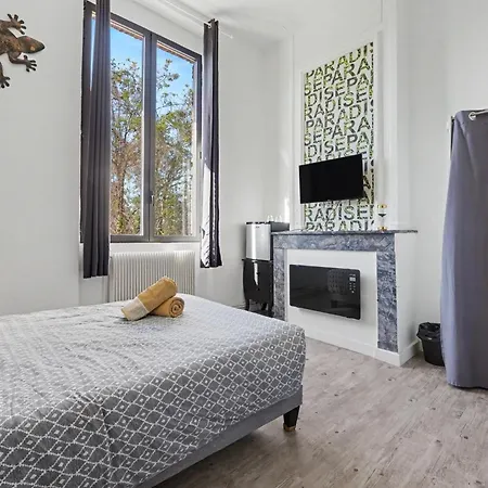 Chateau Fourclins Domaine Privatif 16 Personnes Parc & Bassin Naturel Proche Toulouse *