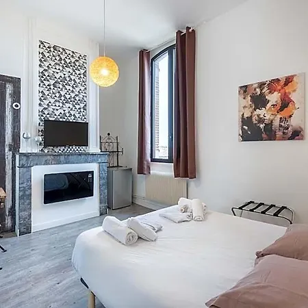 Chateau Fourclins Domaine Privatif 16 Personnes Parc & Bassin Naturel Proche Toulouse * Merville (Haute-Garonne)