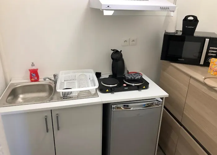 Chateau Fourclins Domaine Privatif 15 Personnes Parc & Bassin Naturel Proche Toulouse Villa Merville (Haute-Garonne)