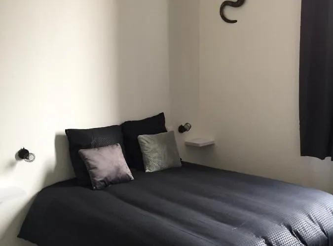 Chateau Fourclins Domaine Privatif 15 Personnes Parc & Bassin Naturel Proche Toulouse Villa Merville (Haute-Garonne)