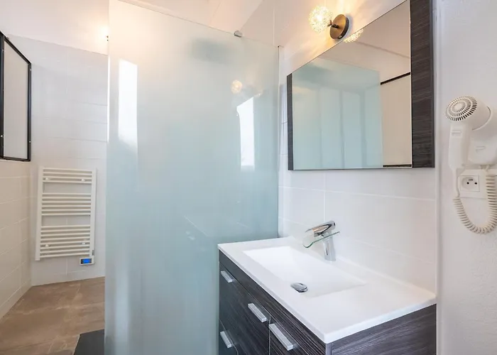 Chateau Fourclins Domaine Privatif 15 Personnes Parc & Bassin Naturel Proche Toulouse Vila Merville (Haute-Garonne)