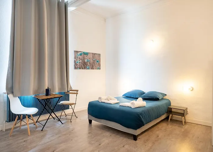 Vila Chateau Fourclins Domaine Privatif 15 Personnes Parc & Bassin Naturel Proche Toulouse Merville (Haute-Garonne)