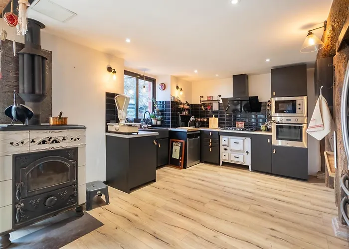 Chateau Fourclins Domaine Privatif 15 Personnes Parc & Bassin Naturel Proche Toulouse Merville (Haute-Garonne)