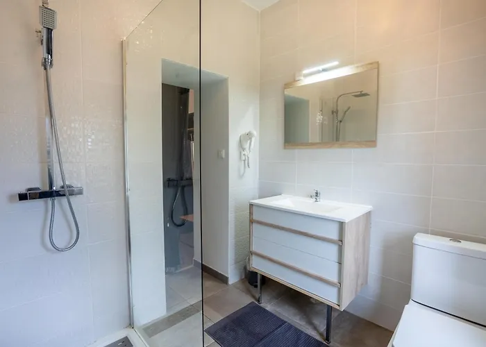 Chateau Fourclins Domaine Privatif 15 Personnes Parc & Bassin Naturel Proche Toulouse Vila