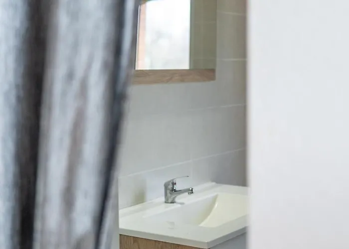 Chateau Fourclins Domaine Privatif 15 Personnes Parc & Bassin Naturel Proche Toulouse Merville (Haute-Garonne)