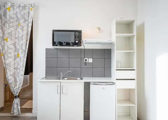 Chateau Fourclins Domaine Privatif 15 Personnes Parc & Bassin Naturel Proche Toulouse